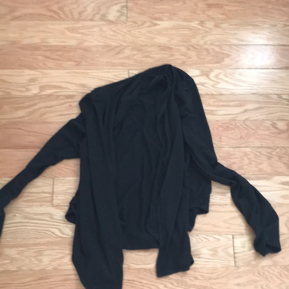 Black rap sweater